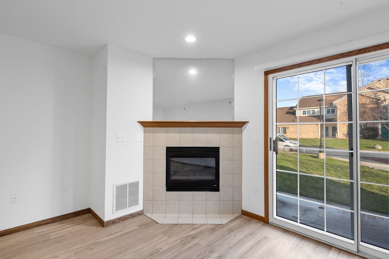 Foxcroft Apartments - Photo 6 of 12