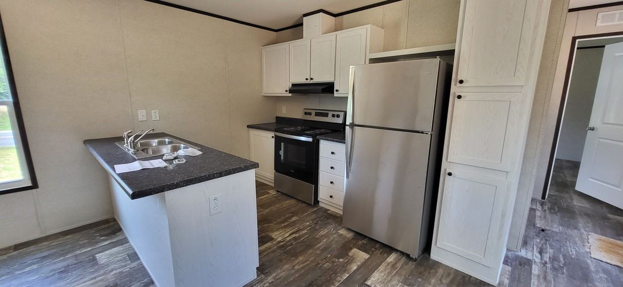 298 Eldorado Rd - Photo 3 of 8