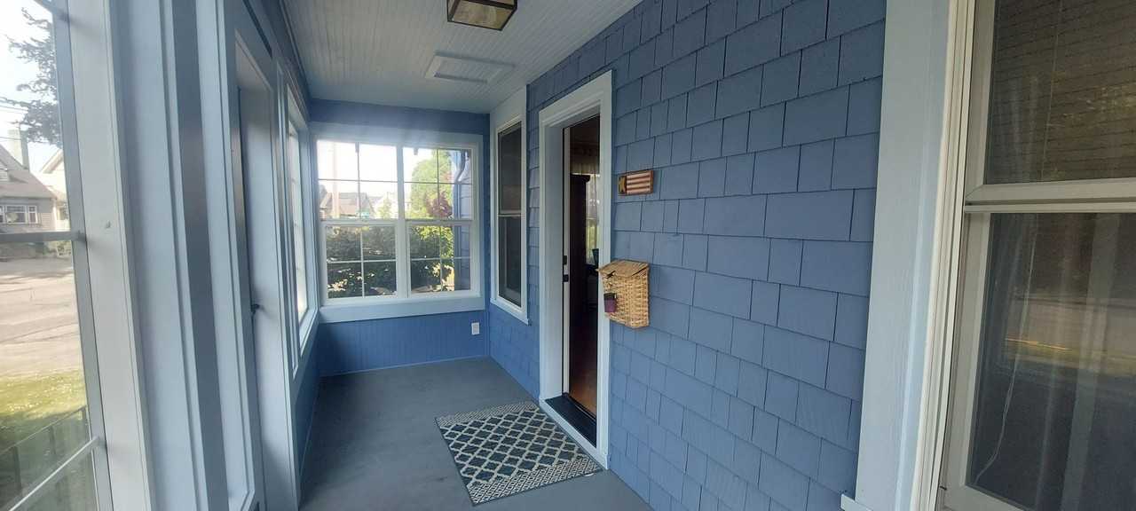 1614 Eldridge Ave - Photo 6 of 34