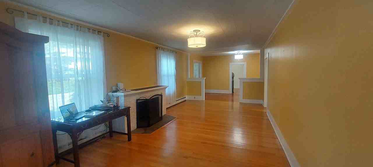 1614 Eldridge Ave - Photo 7 of 34