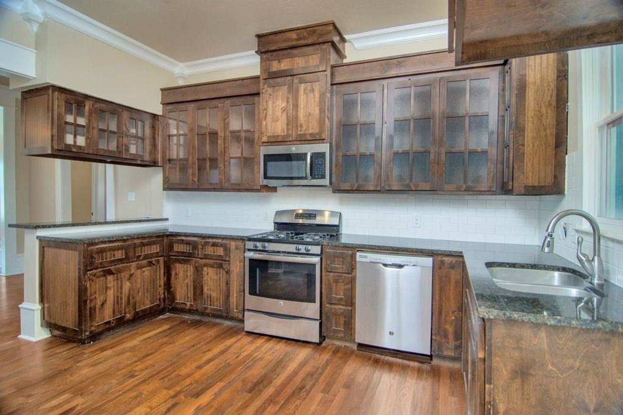 812 W Richmond Ave - Photo 7 of 11