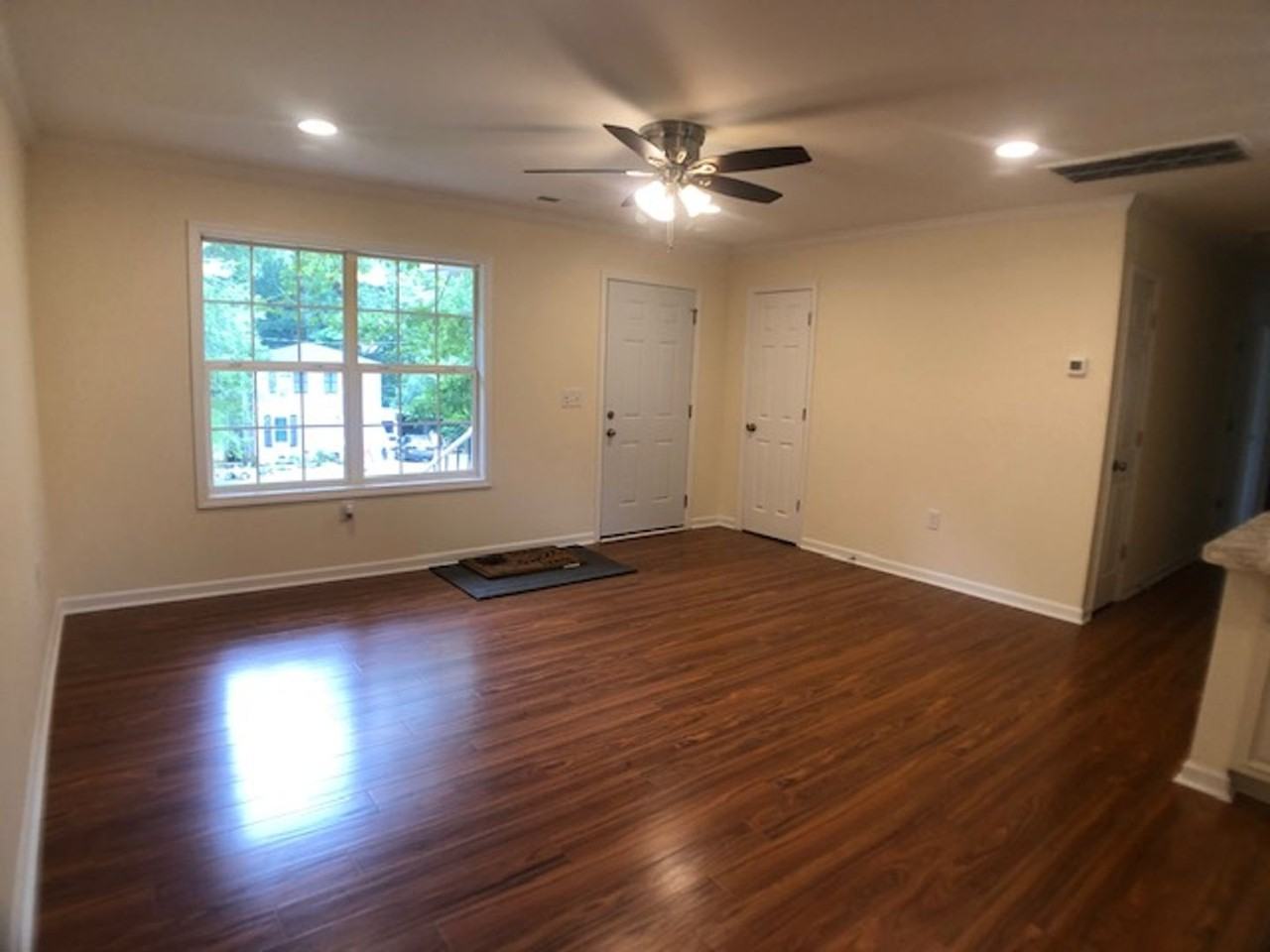 1108 Southern Dr - Photo 3 of 15