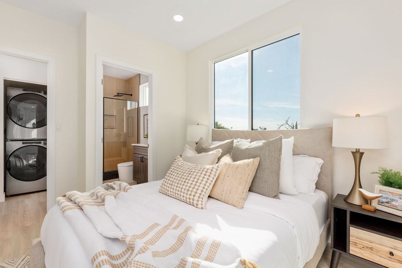 3348 Lockwood Dr - Photo 6 of 8