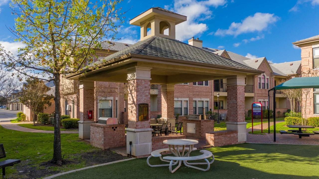 San Brisas - Photo 3 of 50