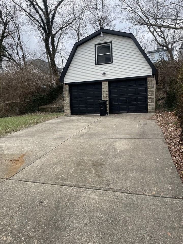 729 Grand Ave - Photo 3 of 15