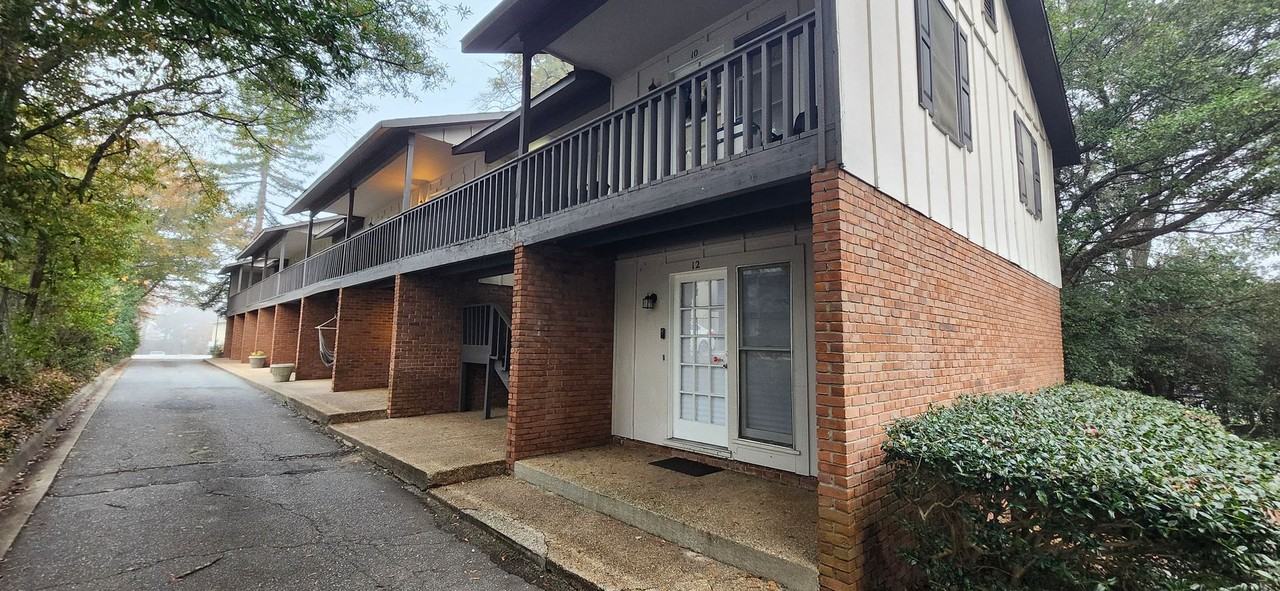 Aspen Apartments***Zach - Photo 3 of 11