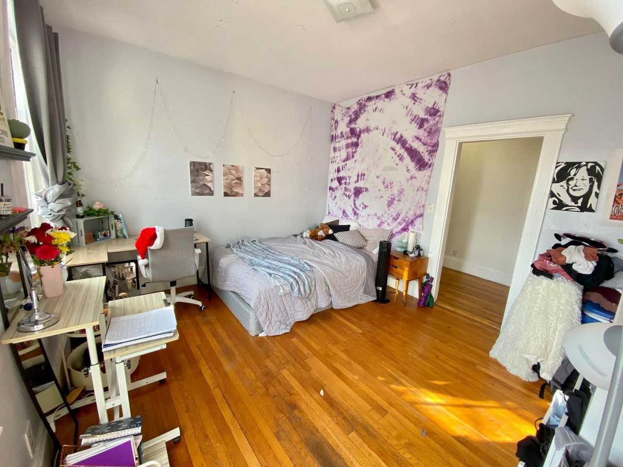 460 Park Drive - Photo 7 of 19