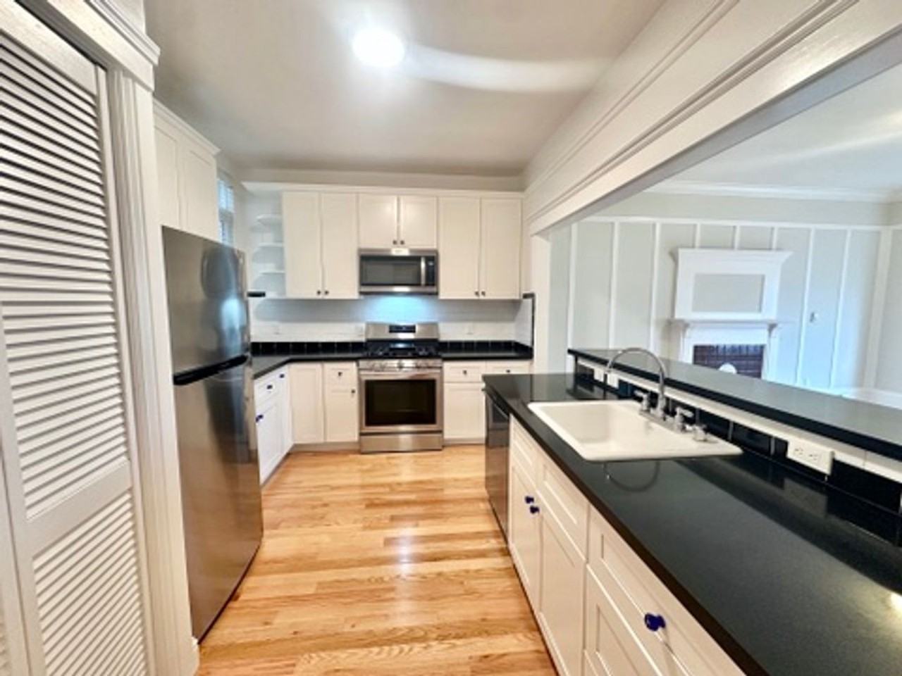 430 Presidio Ave - Photo 3 of 23