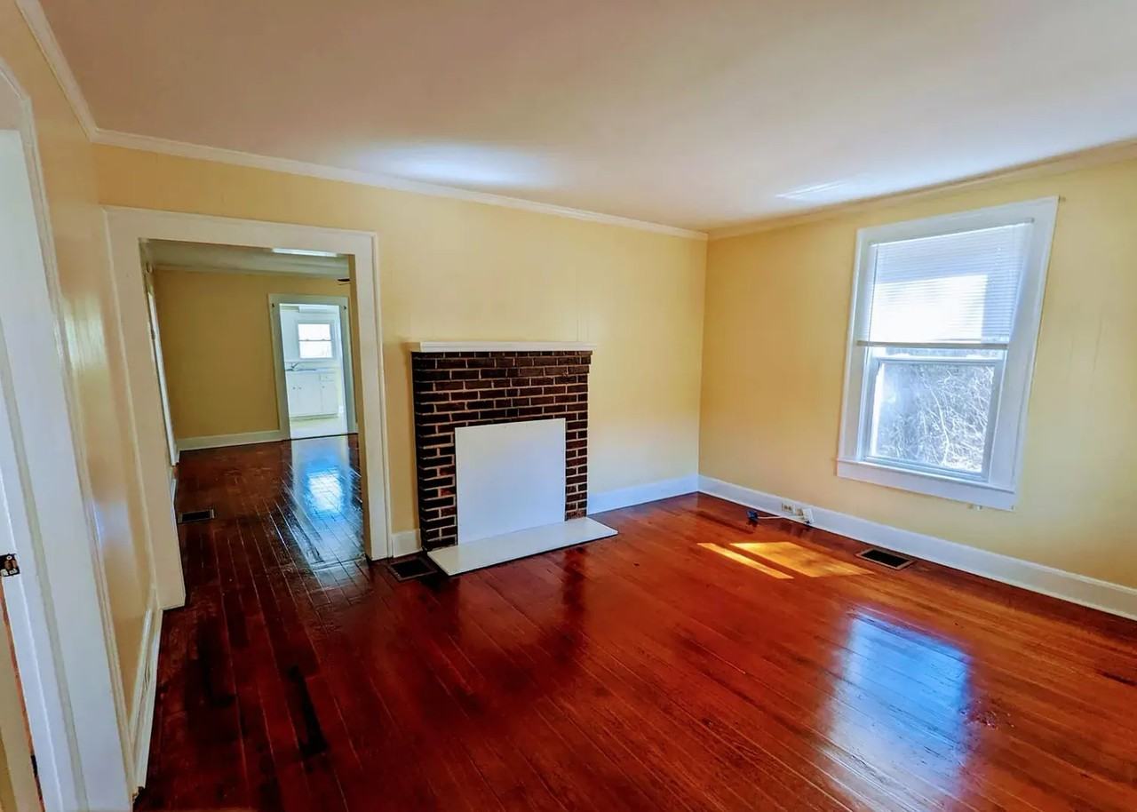 324 Toomer Loop Rd - Photo 6 of 17