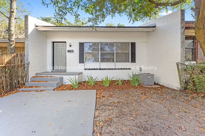 225 Elm St - Photo 2 of 18