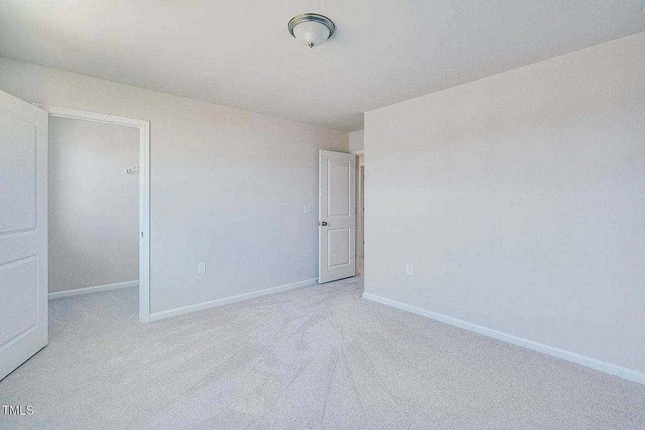 131 S Finley Lndg Pkwy #NA - Photo 4 of 15