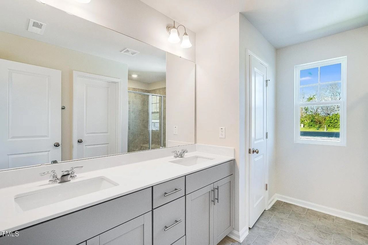 131 S Finley Lndg Pkwy #NA - Photo 6 of 15