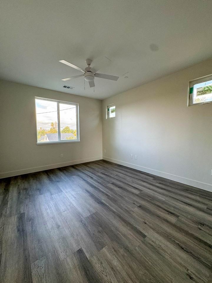 578 Marin Ave #NA - Photo 3 of 9