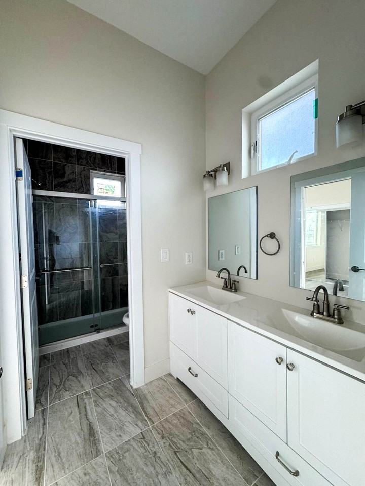 576 Marin Ave #NA - Photo 4 of 14
