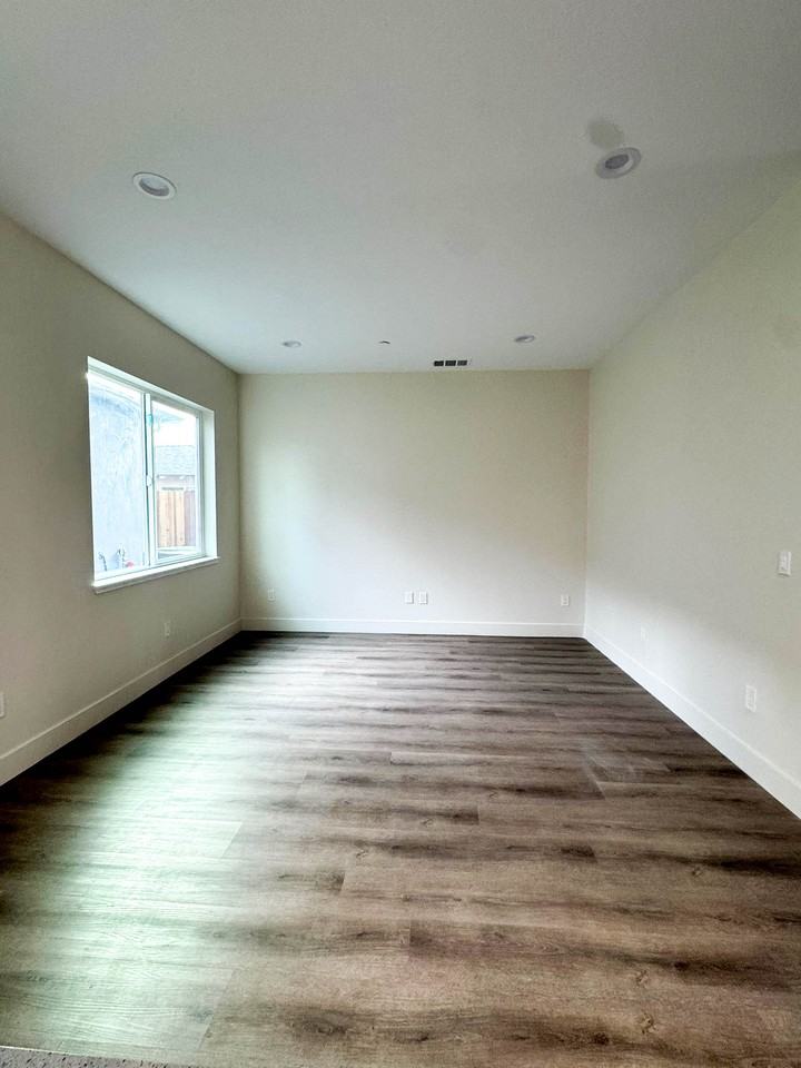 576 Marin Ave #NA - Photo 6 of 14