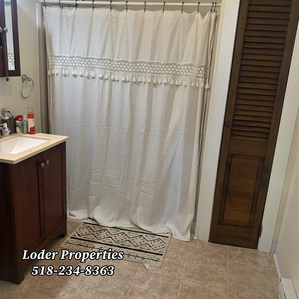 107 Park Pl #8 - Photo 3 of 4