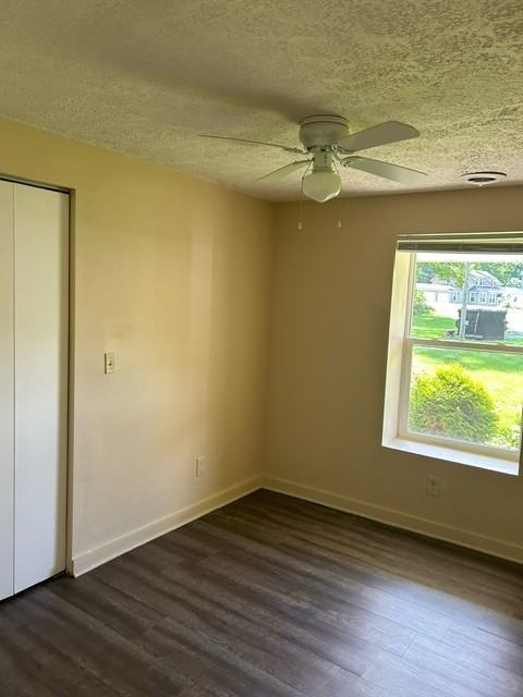 5520 Summit Ave #4 - Photo 5 of 9