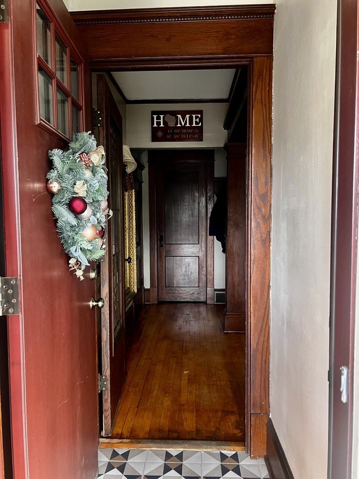 1924 N 51st St #1924 - Photo 2 of 20