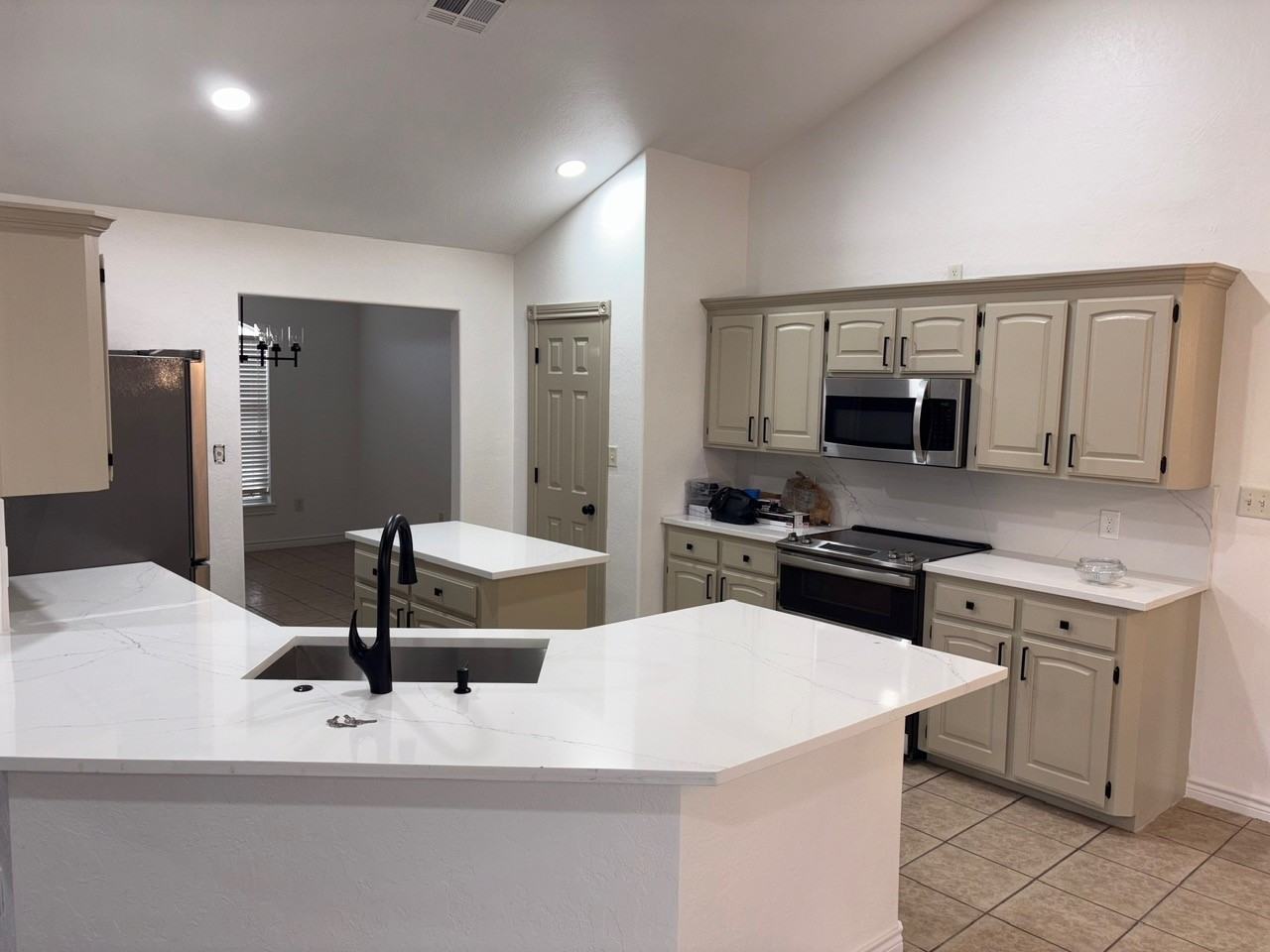 128 Nw Valleybrook Dr #NA - Photo 5 of 20