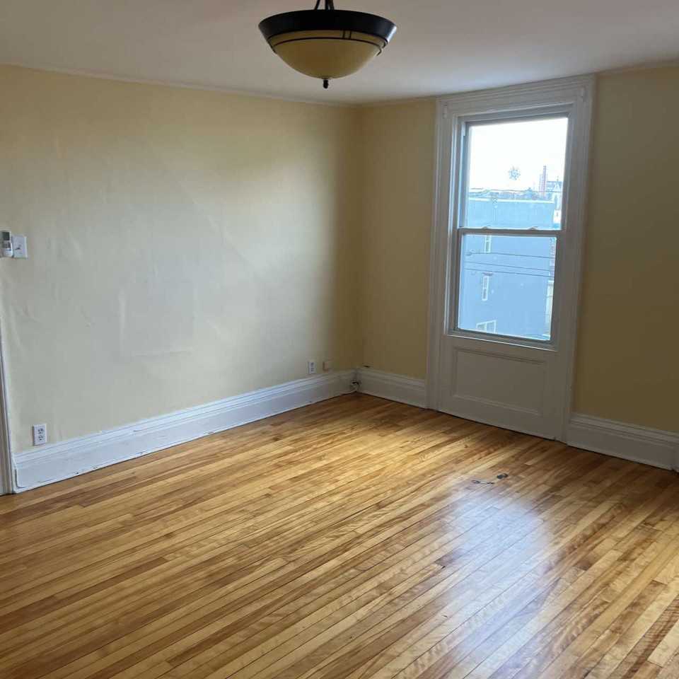 56 54-56 Elliott Row - 54-2 #54-2 - Photo 2 of 11