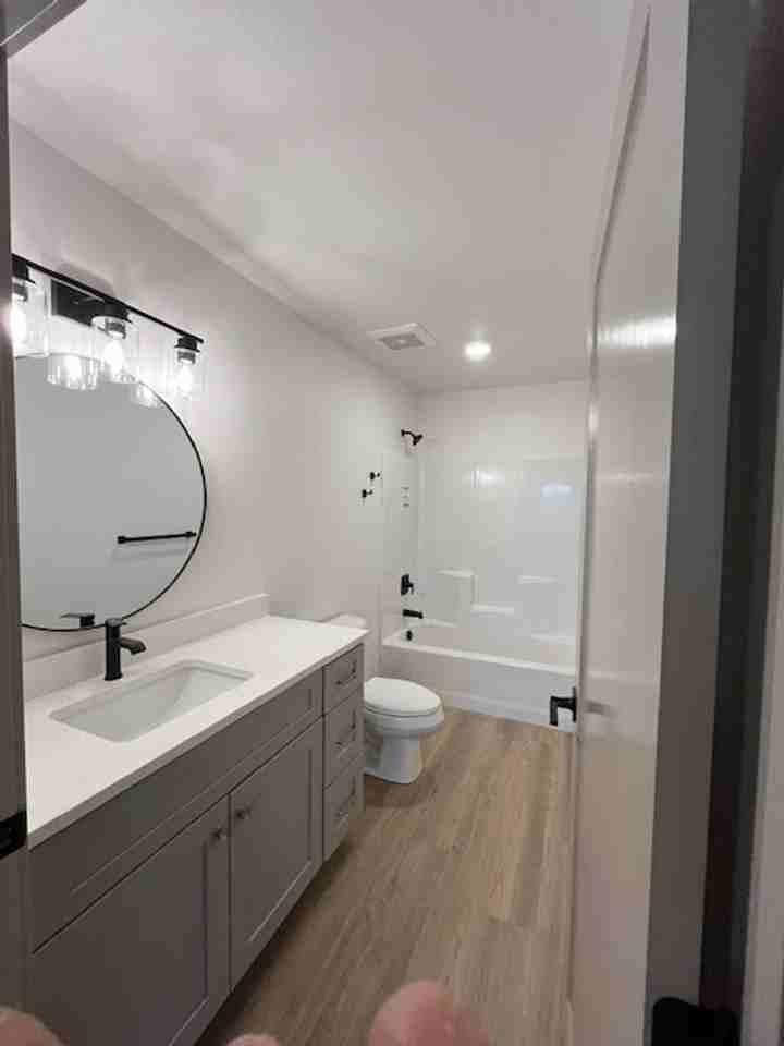 102 E Farwell Rd #219 - Photo 5 of 8