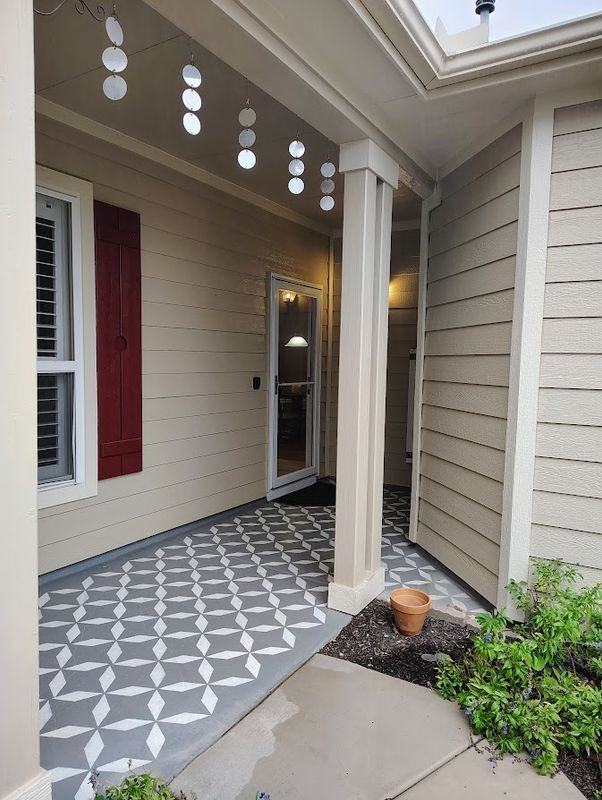223 Bonham Loop - Photo 2 of 13