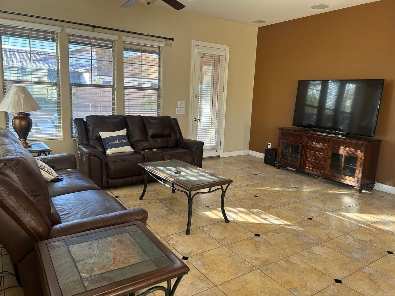 17700 N 93rd St - Photo 7 of 37