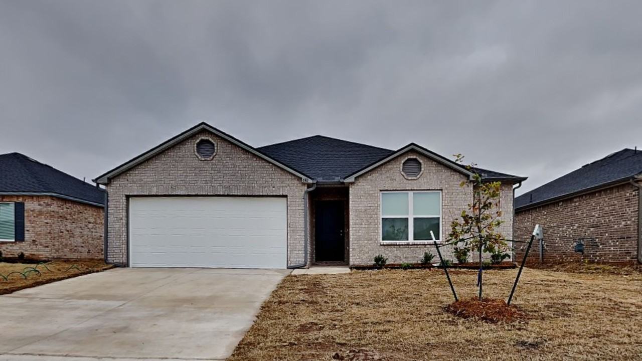 610 Nw 120th Ter - Photo 2 of 21