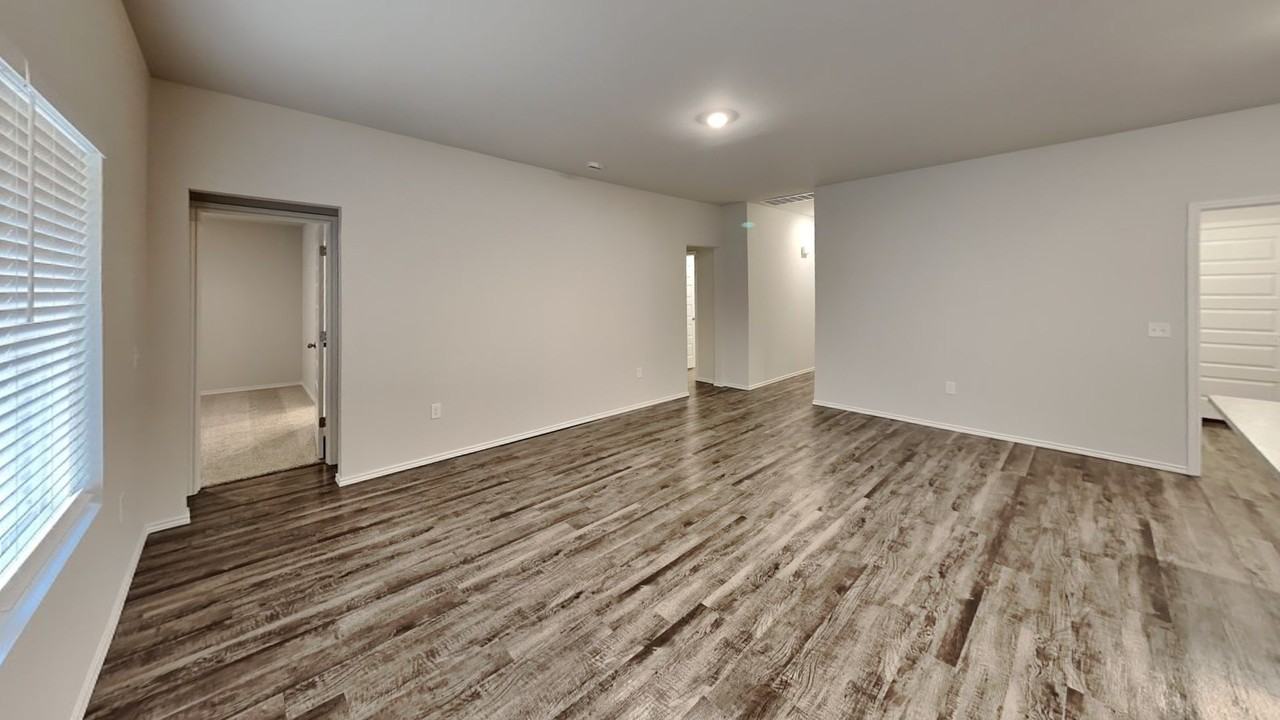 610 Nw 120th Ter - Photo 4 of 21