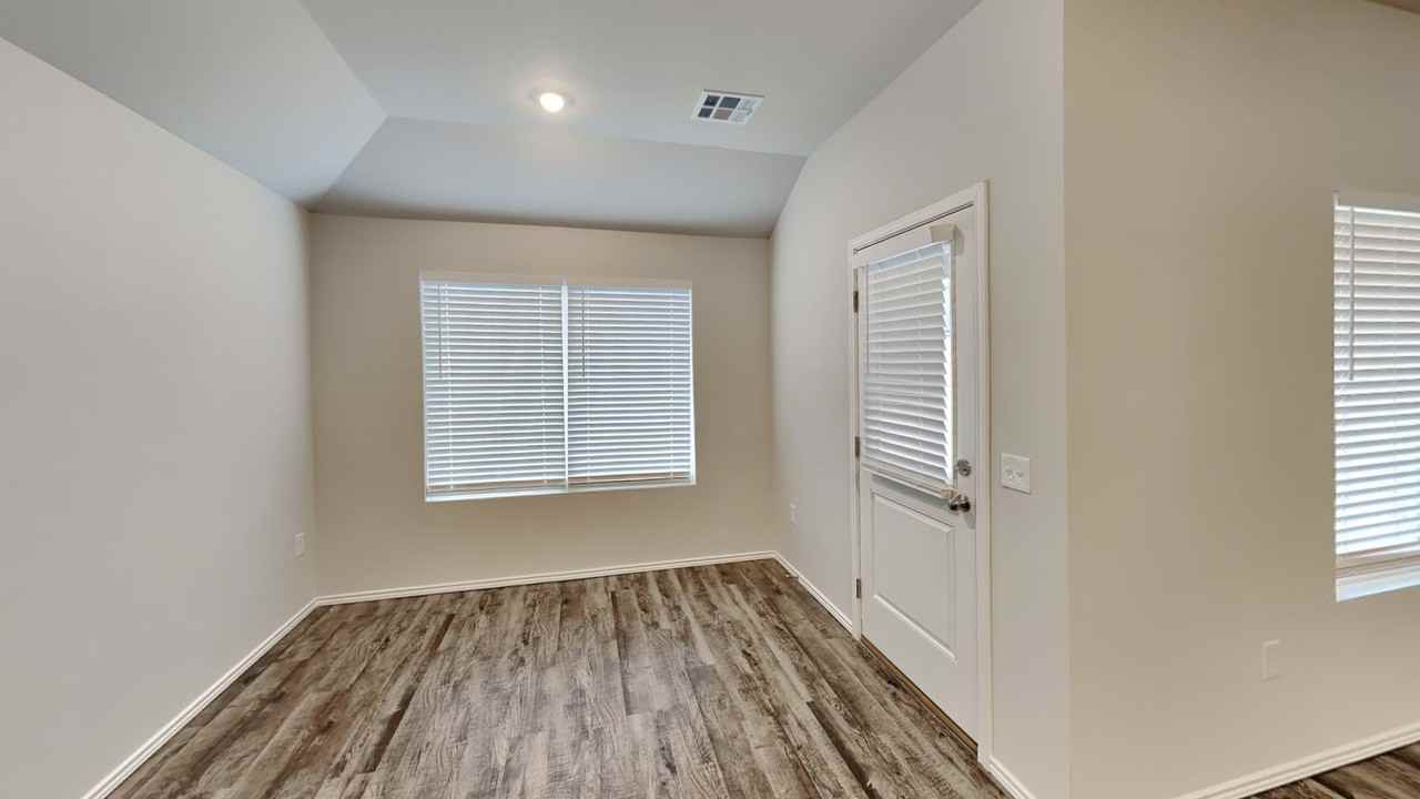 610 Nw 120th Ter - Photo 7 of 21