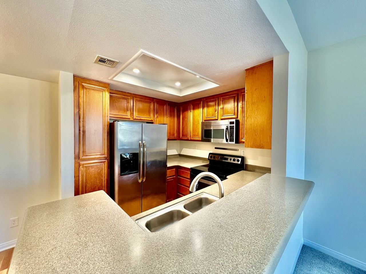 2220 Camino De La Reina #309