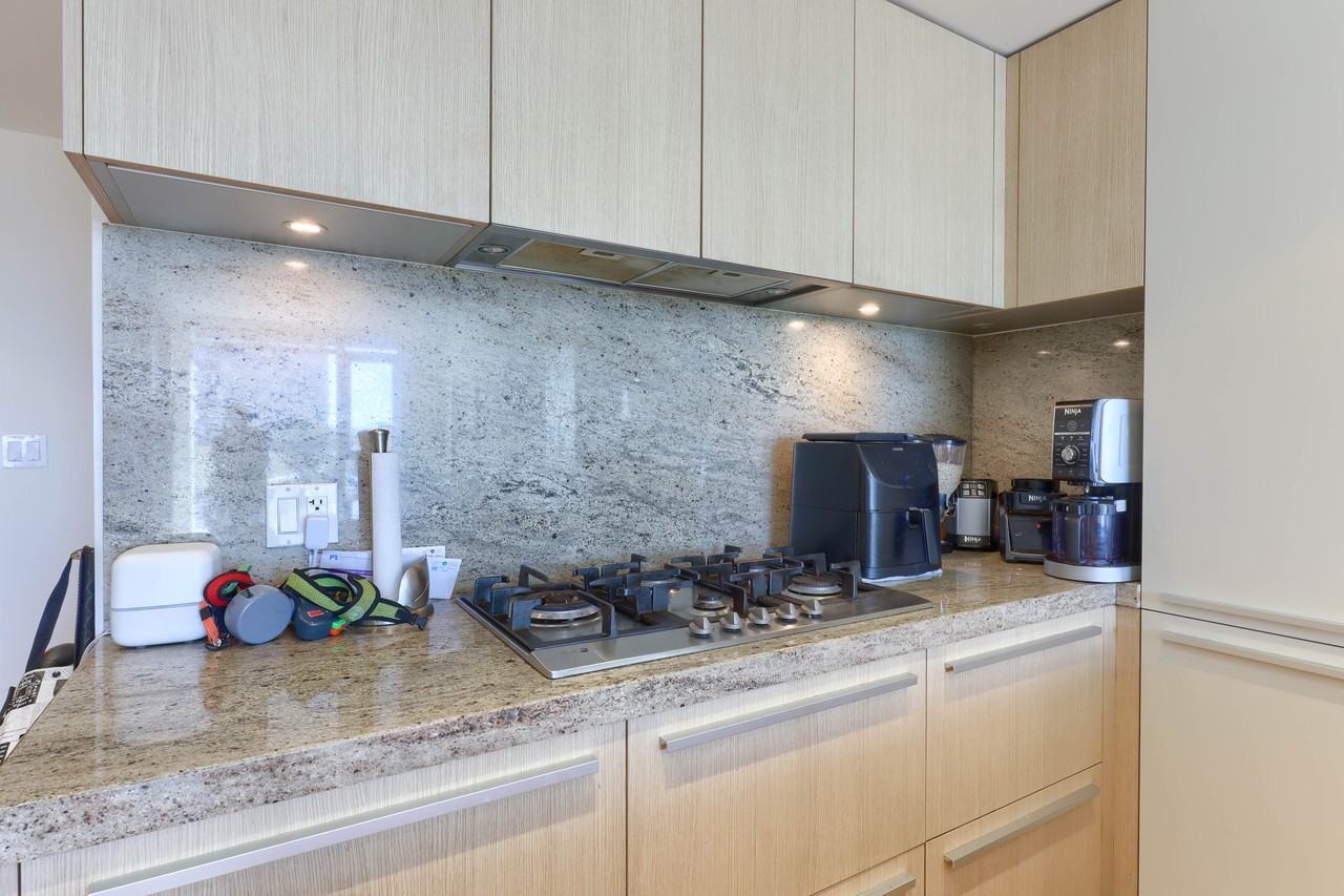 1351 Continental Street - Photo 5