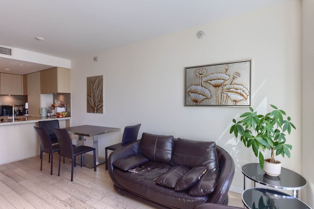 1351 Continental Street - Photo 2