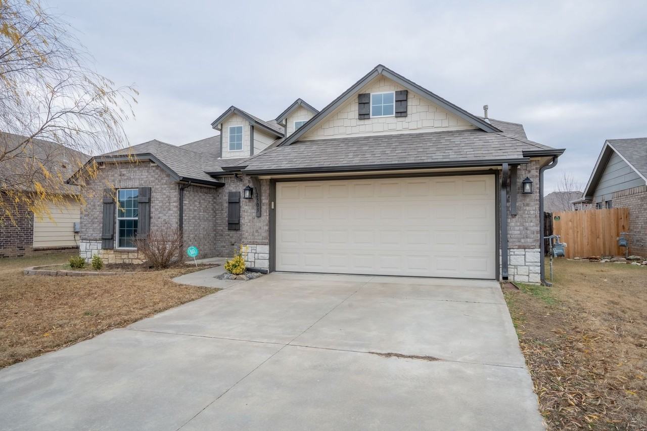 12303 N 130th East Ave - Photo 2 of 18