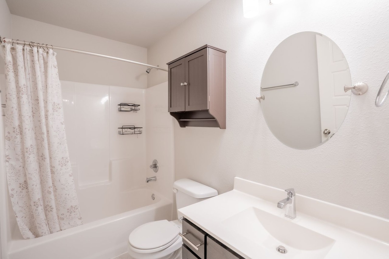 12303 N 130th East Ave - Photo 5 of 18