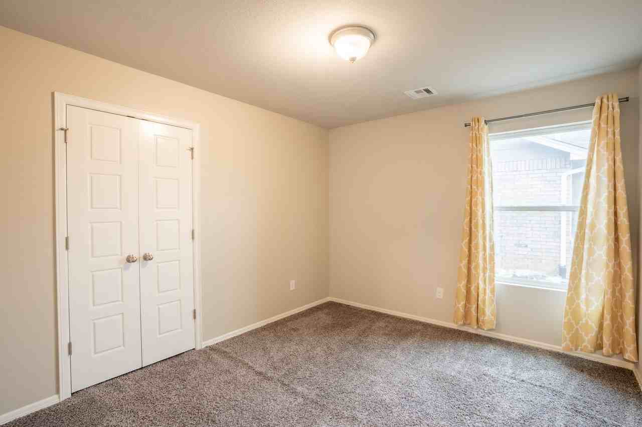 12303 N 130th East Ave - Photo 6 of 18