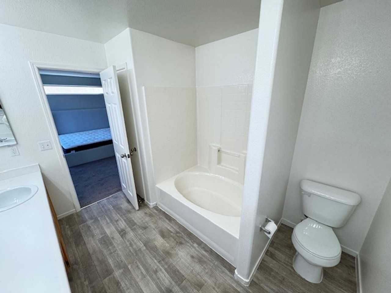 9723 Villa Lorena Ave - Photo 7 of 17