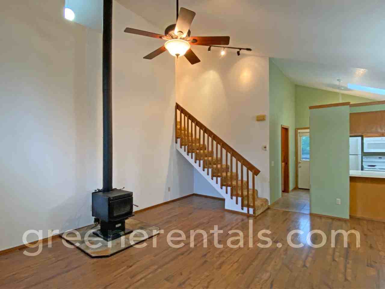 1238 Irving St Sw - Photo 2 of 20