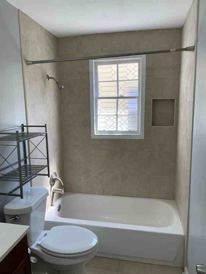 1305 Delesseps Ave - Photo 7 of 12