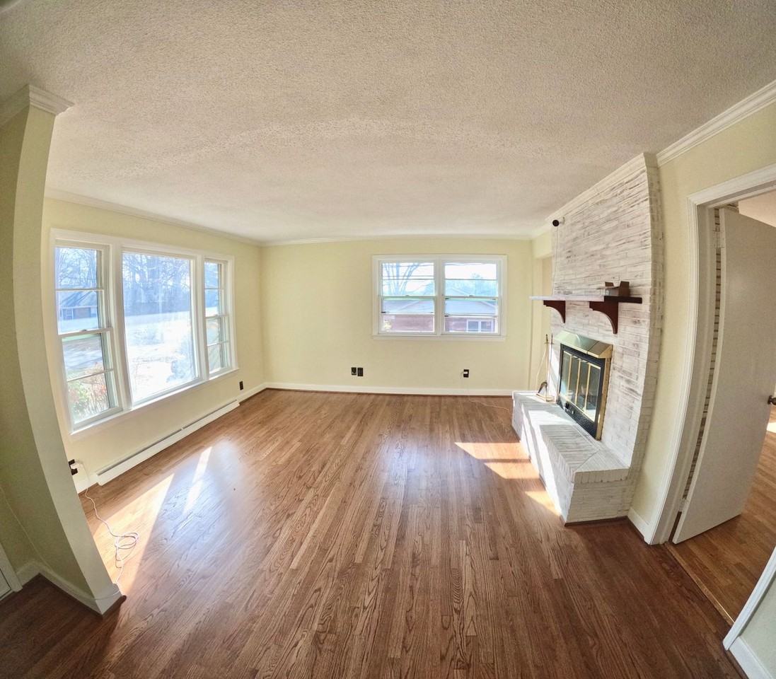 1608 Lincoln St - Photo 3 of 28