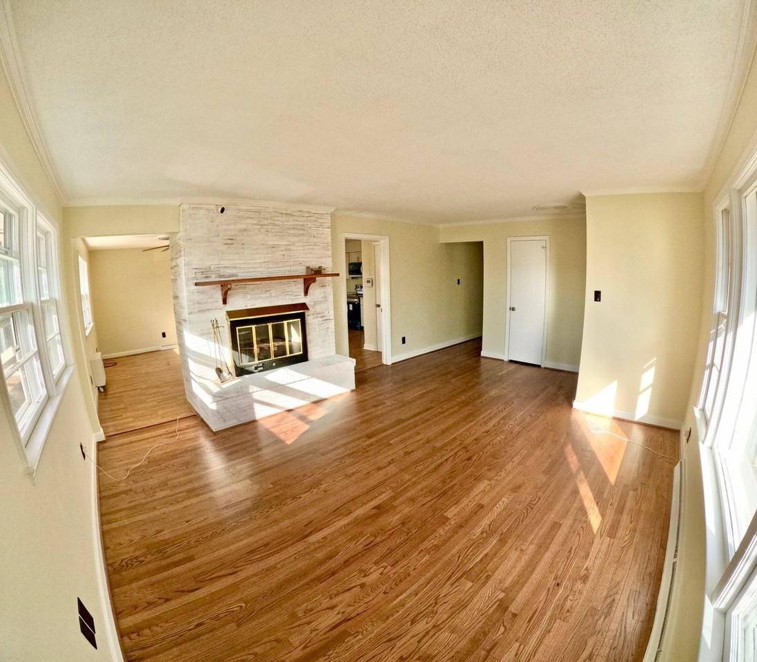 1608 Lincoln St - Photo 4 of 28