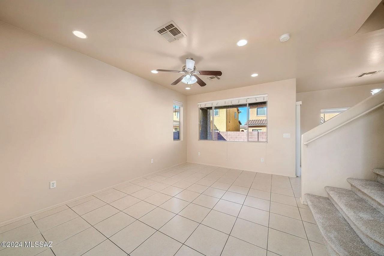 1626 W Homecoming Way - Photo 7 of 49