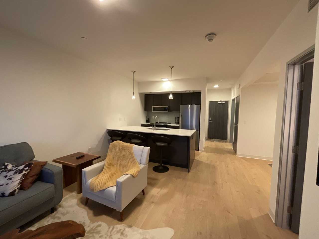 718 W Babcock St #210 - Photo 3 of 15