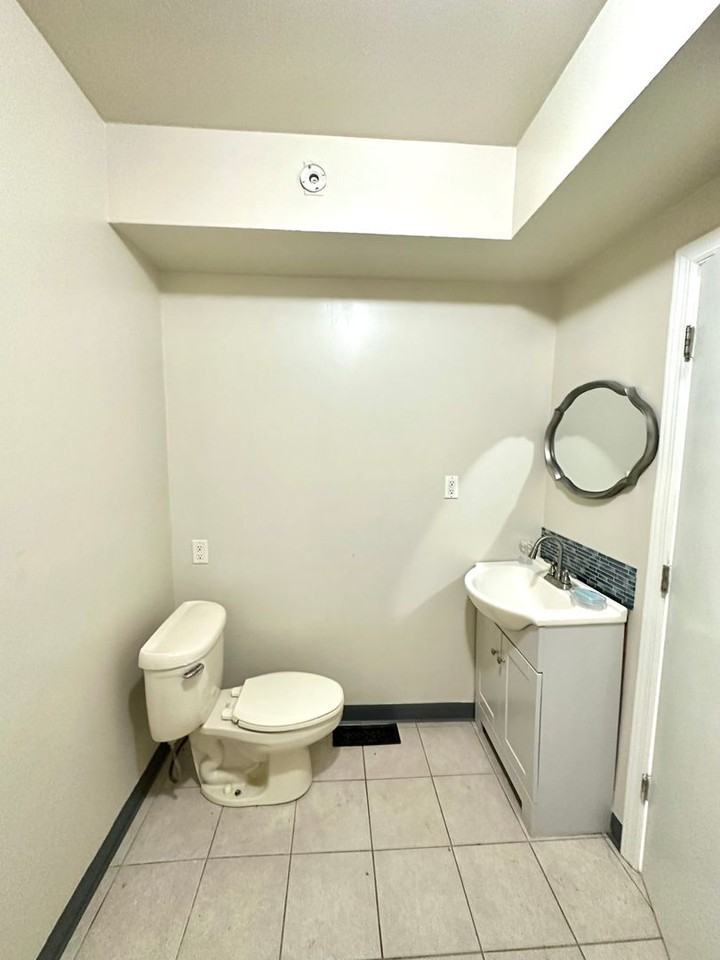 1519 Rutherford Ave - Photo 6 of 14