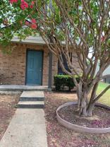 630 W Collins St - Photo 1 of 1