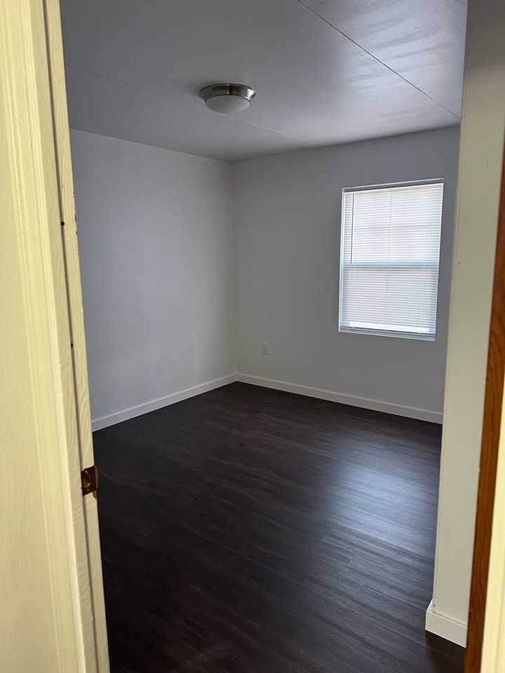 610 Sherman Ave - Photo 6 of 7