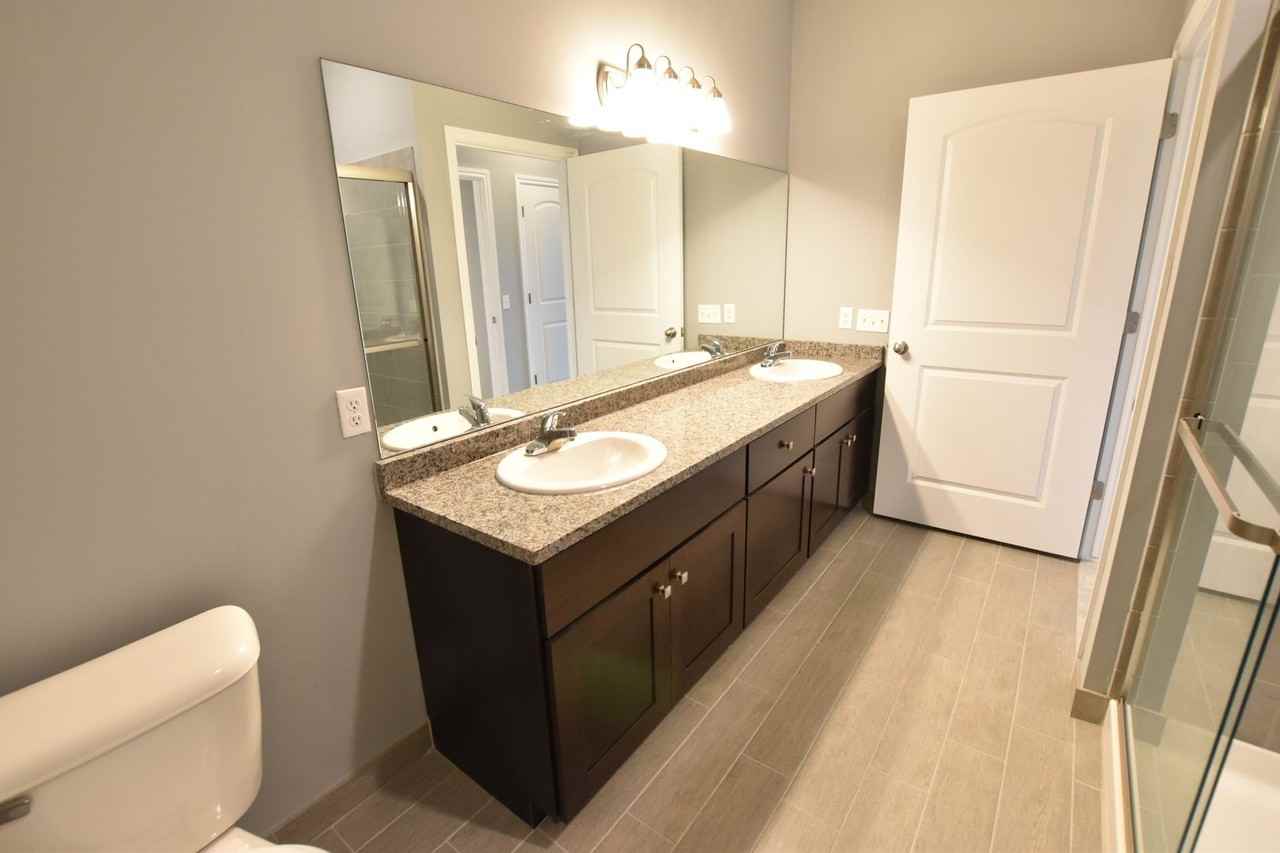 54264 Bay Point Dr - Photo 7 of 30