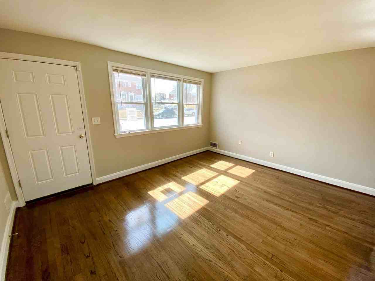 2204 Westfield Ave - Photo 2 of 15