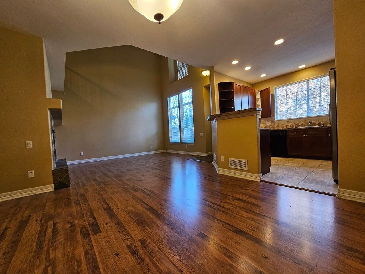 3925 W 104th Dr #B - Photo 5 of 27