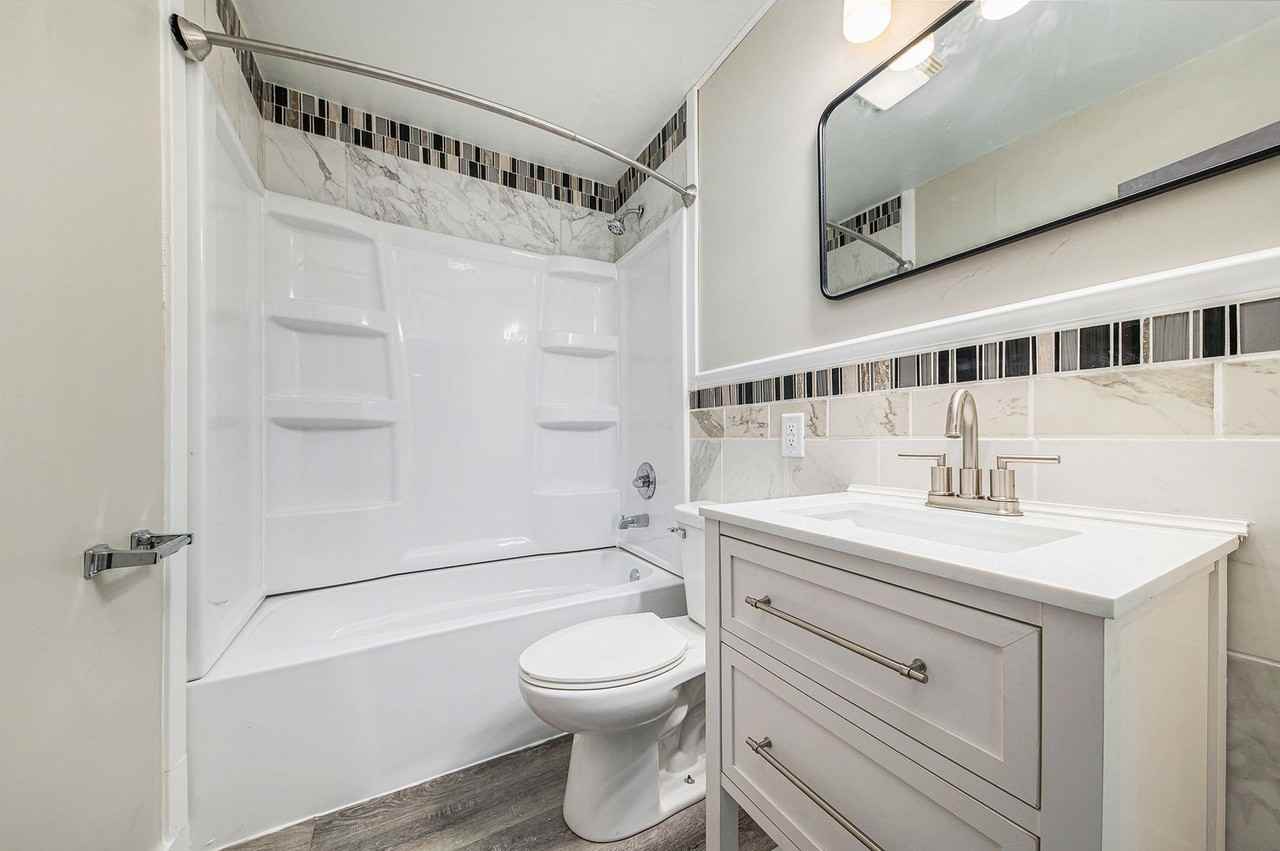 1451 W North St - Photo 5 of 14